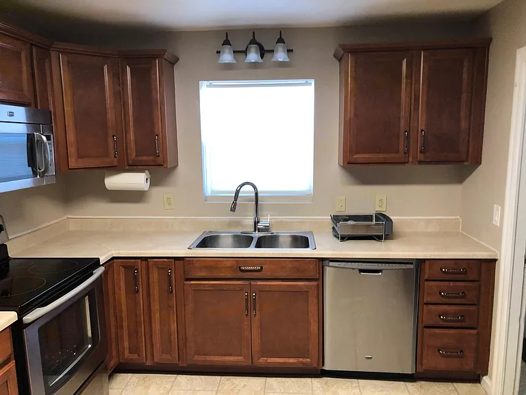 2351 Radcliffe Ave — Photo 15