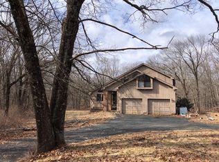 121 East St, Hebron, CT 06248