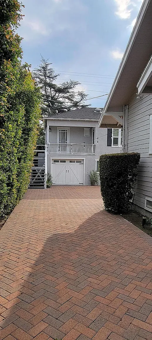 442 Vine Street — Photo 1