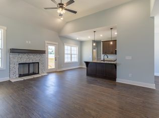 2060 Beverly Ct, Springfield, TN 37172