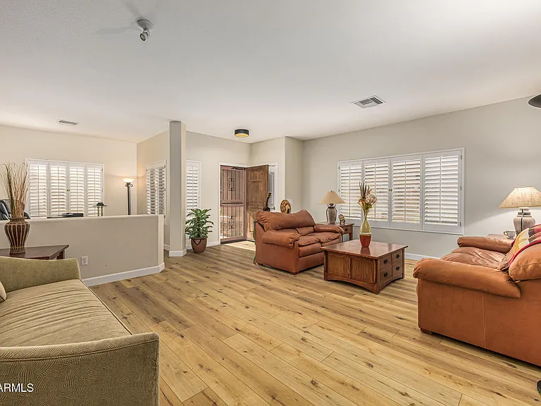 6618 W Honeysuckle Dr — Photo 4