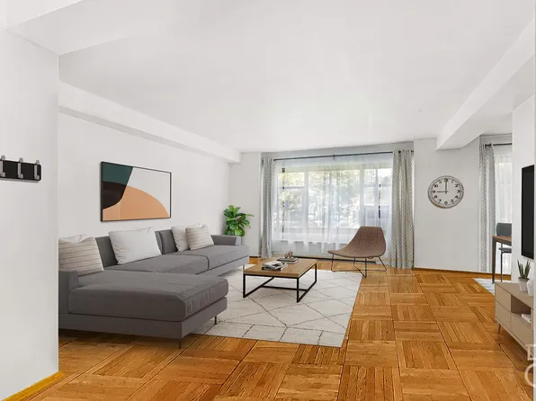 21-10 33rd Rd APT 2A, Astoria, NY 11106