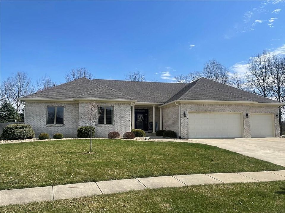 1st image of 791 Pin Oak Dr