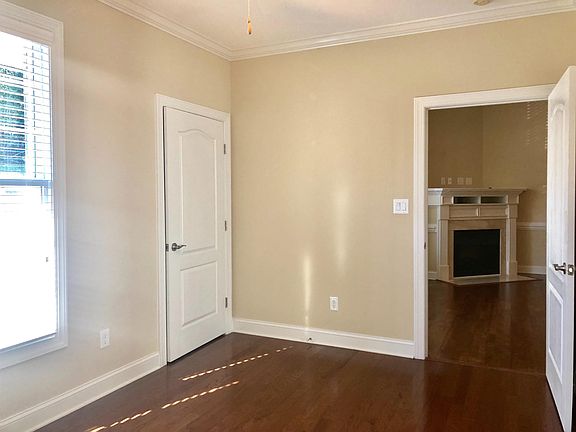 5th image of 206 Fountainhead Ln Unit 203