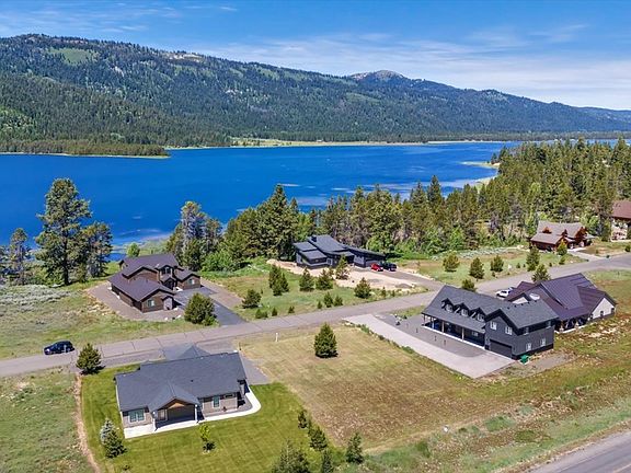 3rd image of 13140 Hawks Bay Rd