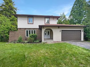 1300 Knollwood Dr E, Columbus, OH 43232