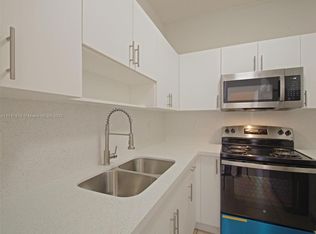 1301 N Santa Catalina Cir #1301, Pompano Beach, FL 33068