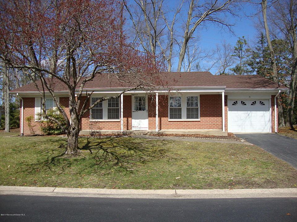 1st image of 31 Bowie Dr