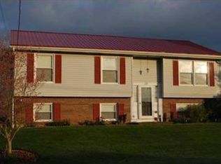 34 S Azalea Dr, Millwood, WV 25262