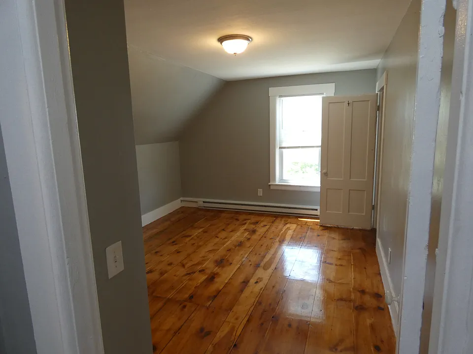 94 Maple St #3