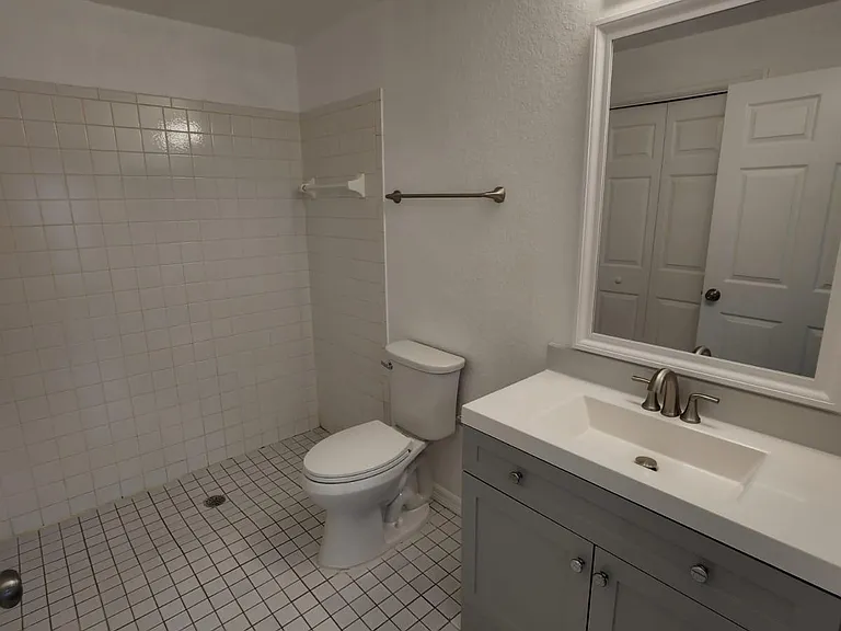 4377 Millwood Rd — Photo 6