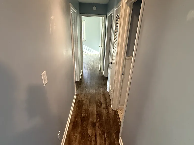 118 S Crysler Ave #1/2 — Photo 6