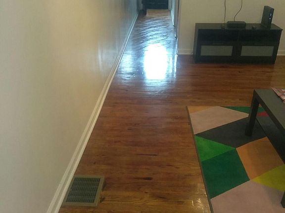 3rd image of 1835 N Montford Ave #3