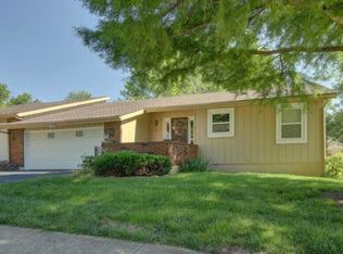 142 Woodbridge Ln, Kansas City, MO 64145