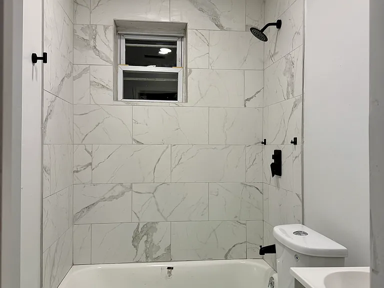 703 W Huntingdon St #2 — Photo 12