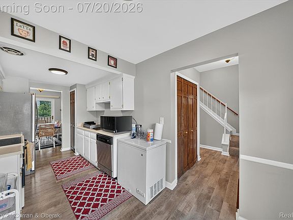 4th image of 24435 Bashian Dr
