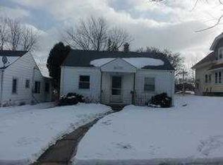 8635 W Mitchell St, West Allis, WI 53214