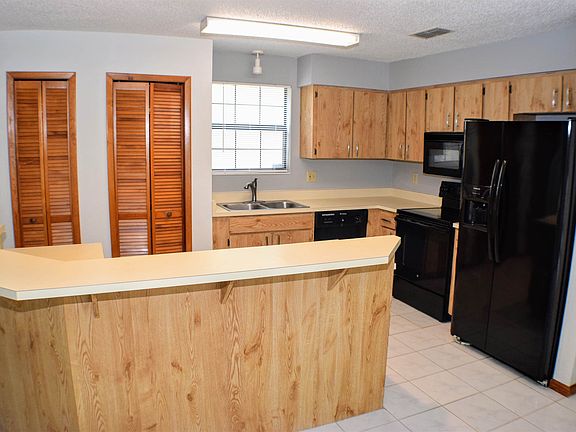 5th image of 6202 Sequoia Dr