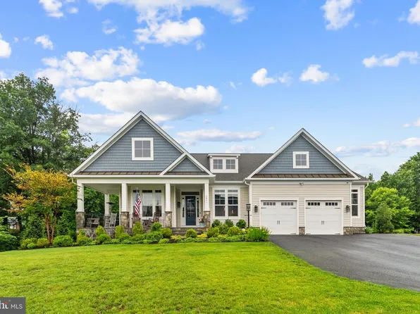 9801 Thoroughbred Rd, Warrenton, VA 20187