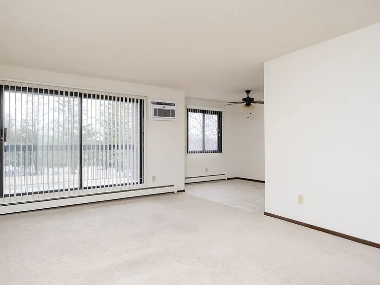 Barbary Knoll Apartments — Photo 31