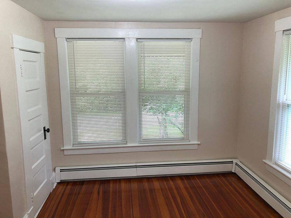 Front bedroom