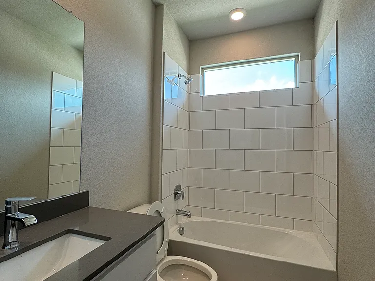 1201 Lisburn Dr — Photo 3