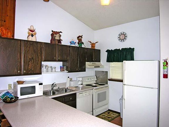 3rd image of 216 Village Road