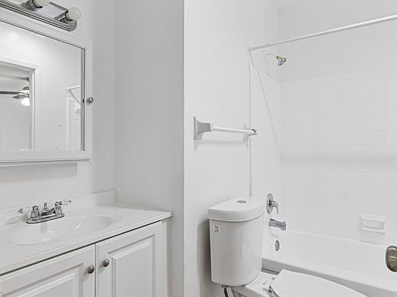 5th image of 5970 NE 18th Ave #1