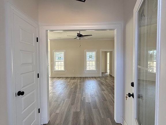 2nd image of 370 Three Curve Rd. #Tupelo 2