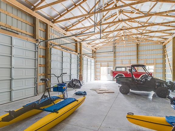 5th image of 374 Eagle Lake Rd