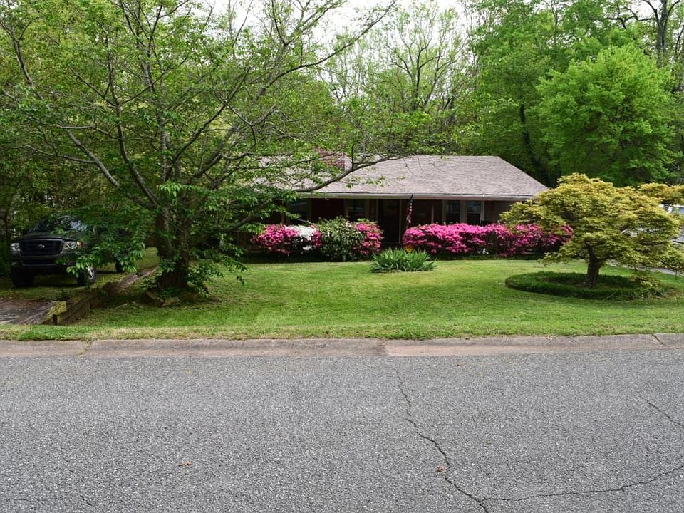 Great 2BR/1BA House