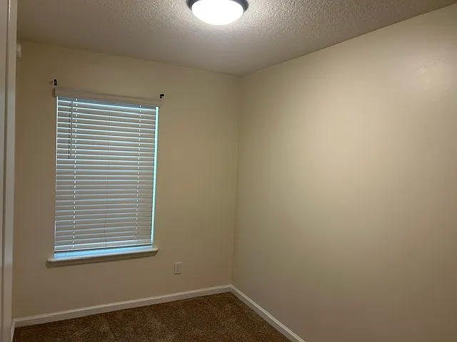 806 Oak St #10-1 — Photo 6