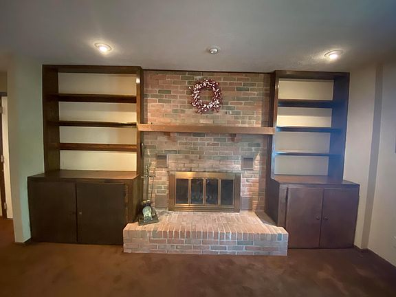 3rd image of 5855 Moray Ct