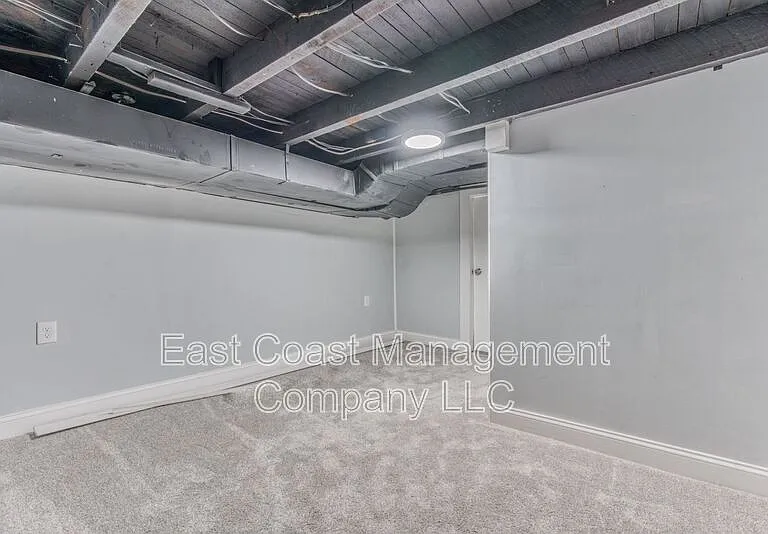1253 Sargeant St — Photo 24