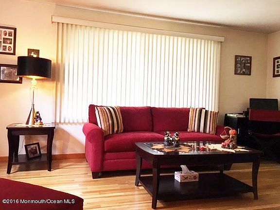 5th image of 400 Leeward Ave