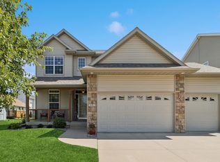 12912 Westbrook Dr, Urbandale, IA 50323