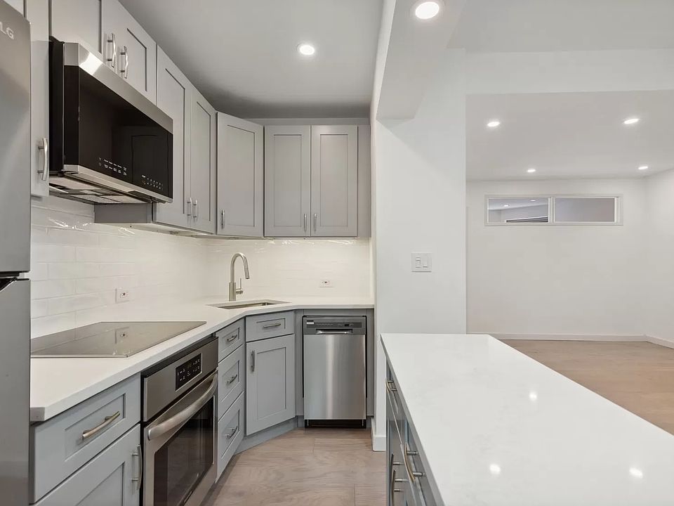 1st image of 80 Park Ave APT 3D