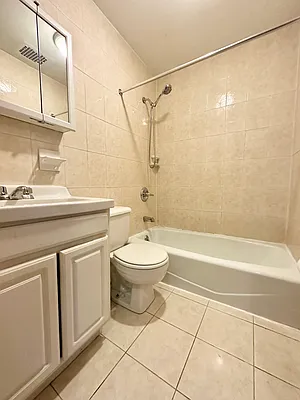 Rented by REAL New York | media 16