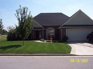 1133 S Rosedale Sq, Webb City, MO 64870