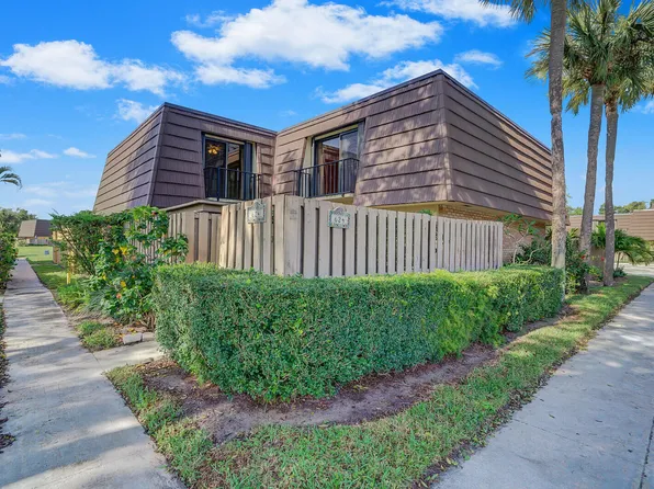 624 6th Court, Palm Beach Gardens, FL 33410