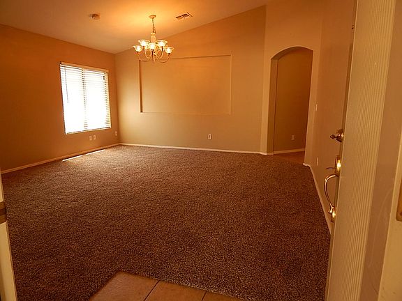 4th image of 8539 W Magnolia St