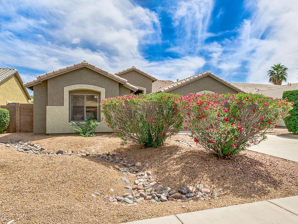 1st image of 1613 E Wildhorse Pl