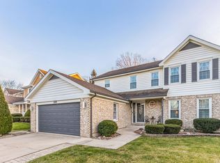 324 Chesapeake Ln, Bloomingdale, IL 60108