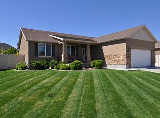 6673 W Hunter Mesa Dr, West Valley City, UT 84128