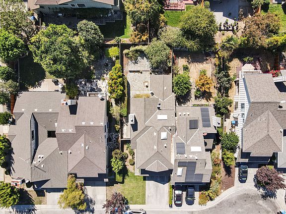 4th image of 3018 Greenbriar Ct