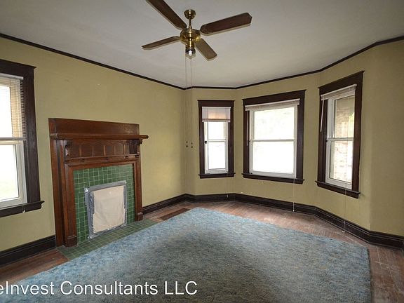 3rd image of 2921 Grasselli Ave