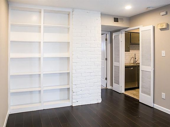 2nd image of 6410 Del Monte Dr #127