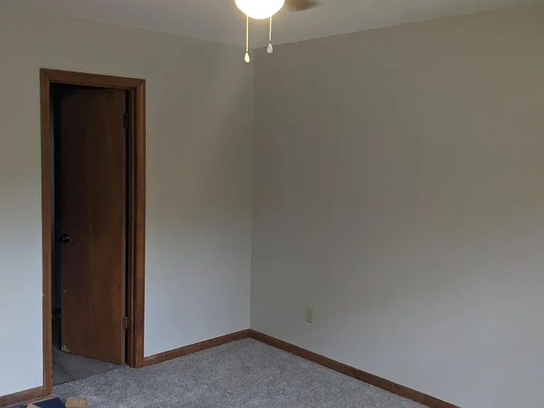 260 Edith Way — Photo 1