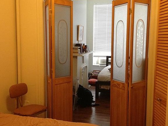 5th image of 82 Newell St APT 1r