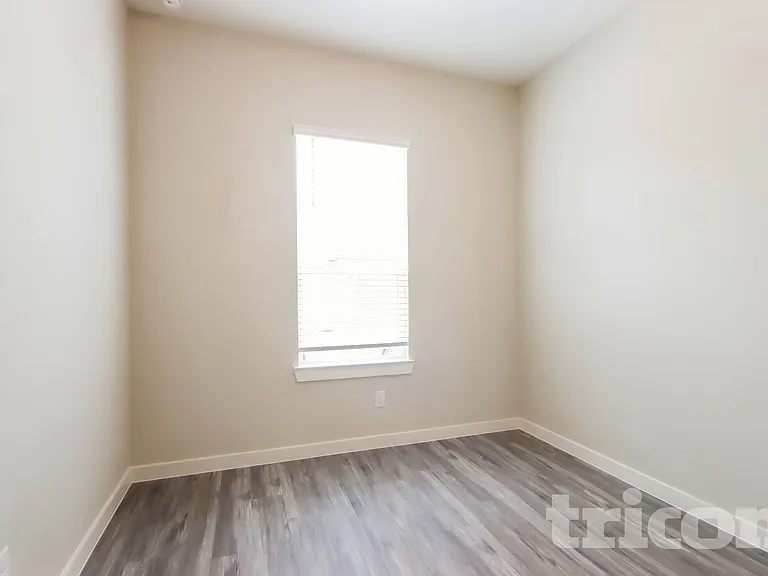 22726 Terrazzo Dr — Photo 12